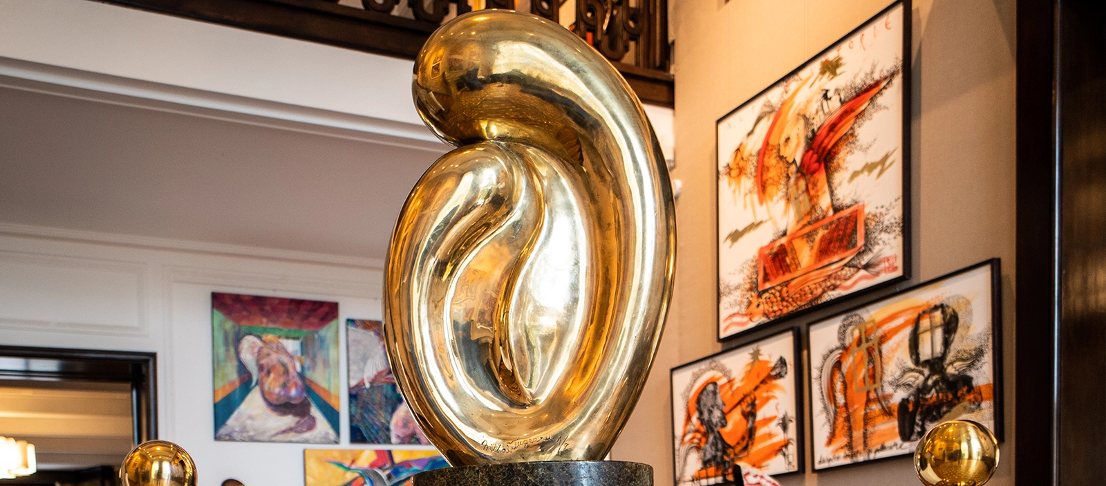 win-gallery-sculptura-si-columul-visului-uman